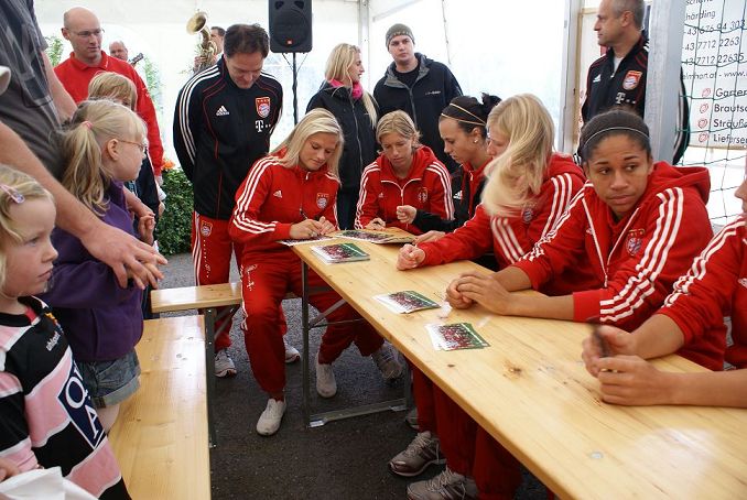 Trainingslager 2012 der FCB-Frauen, Tag 2